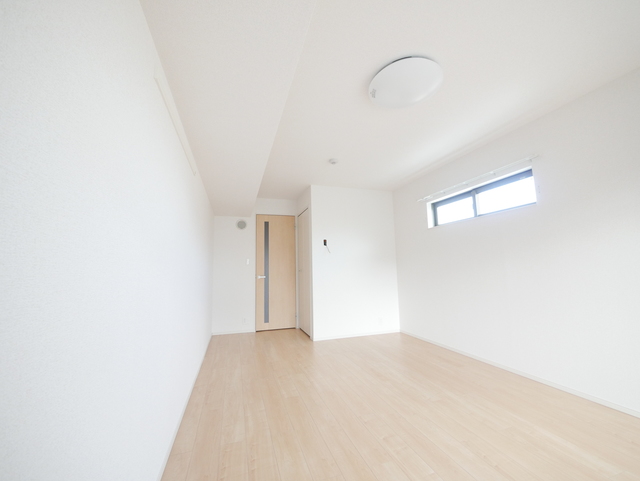 その他部屋・スペース　★９．５帖の広いお部屋です★