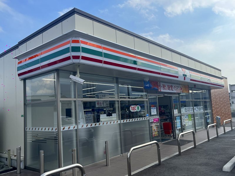 コンビニ　セブンイレブン下関小月店（コンビニ）まで0m