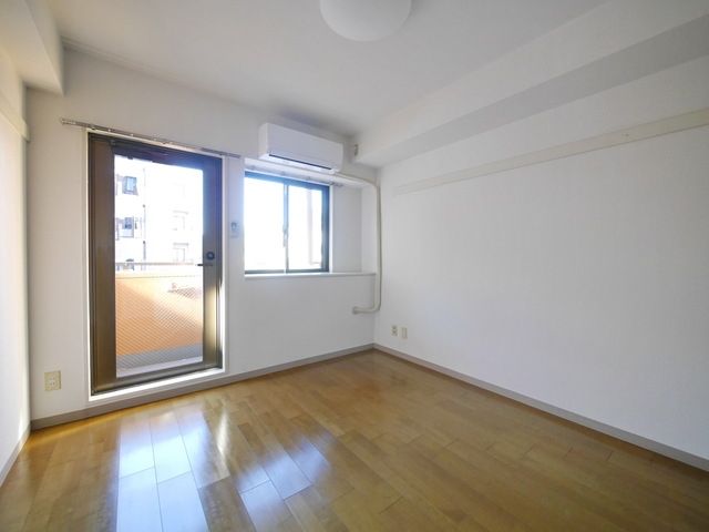 居室・リビング　※別部屋参考写真