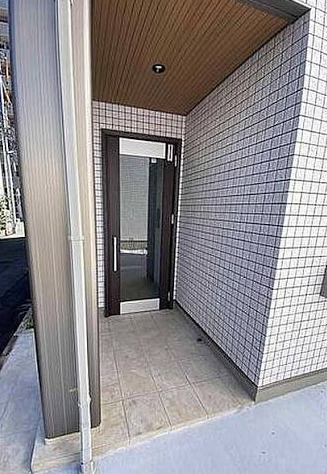 エントランス　清潔なエントランスです