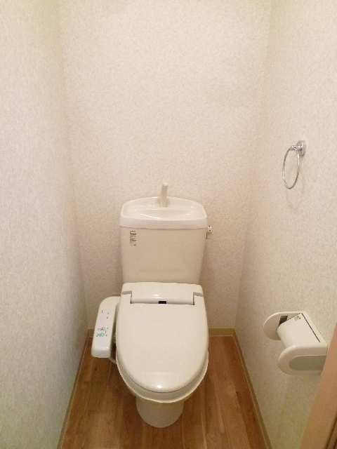 Delapan ユーアイのトイレ写真