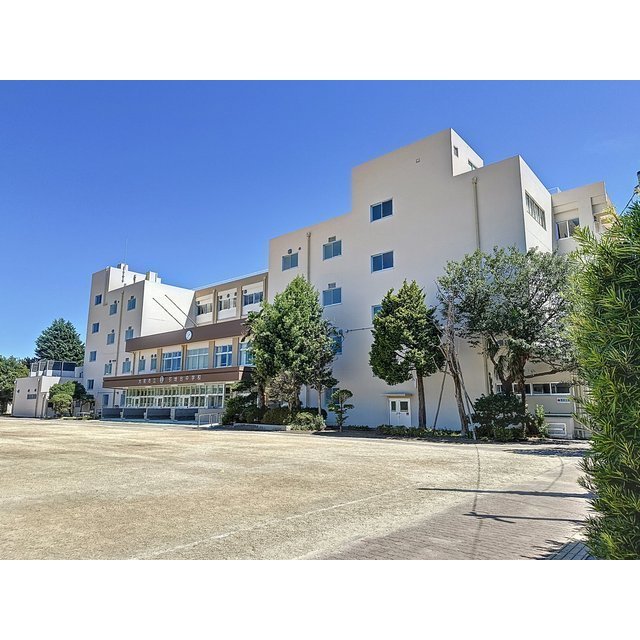 中学校　大和市立　引地台中学校（中学校）まで1600m