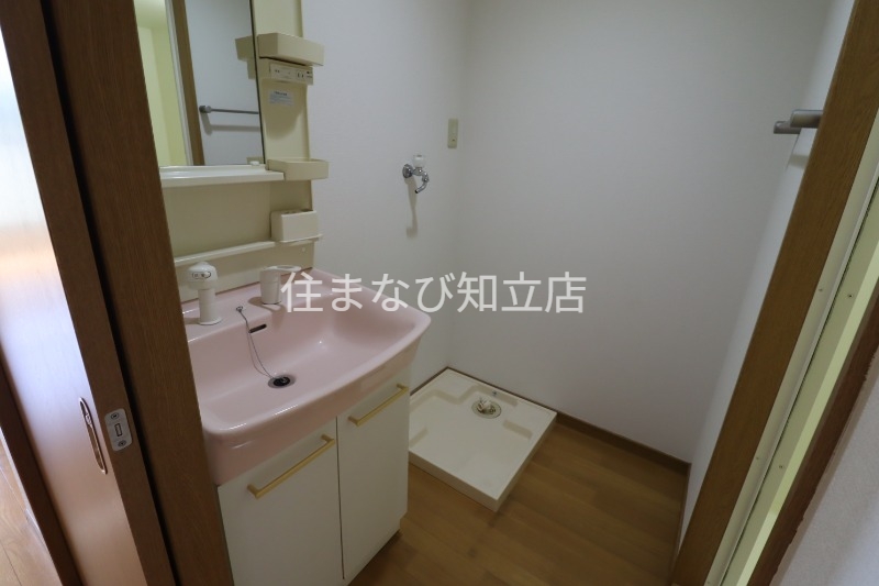 洗面設備　同型タイプ