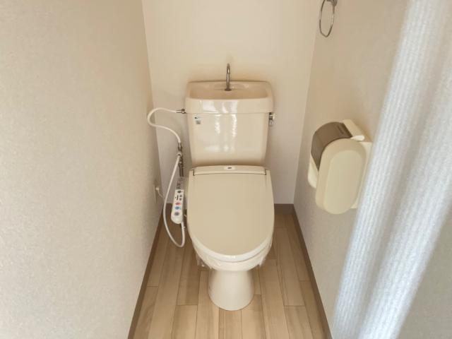 トイレ　コンパクトで使いやすいトイレです