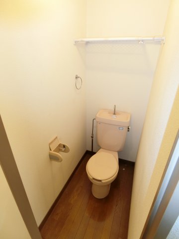 トイレ　シンプルで使いやすいトイレです