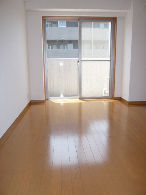 居室・リビング　別部屋参考写真