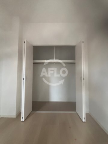 収納　ブエナビスタ長居　洋室