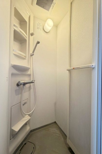 バス・シャワールーム　同型タイプの為現状優先
