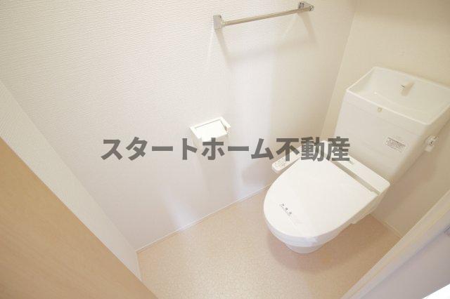 トイレ　トイレもきれいです