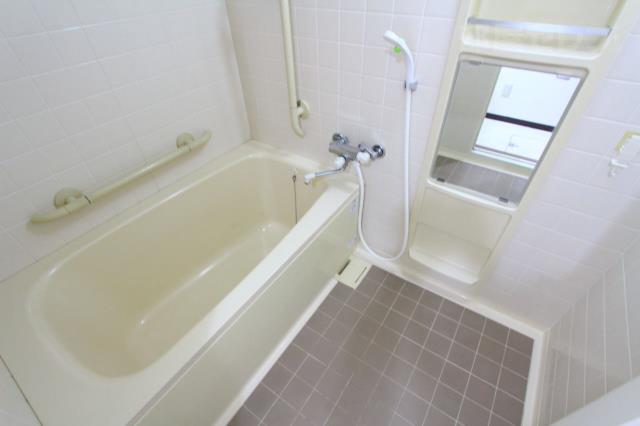 バス・シャワールーム　Ｂ－１号室