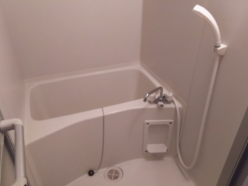 バス・シャワールーム　家具家電付きマンション