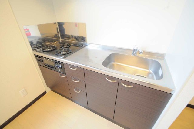 キッチン　ワイドキッチンで料理も楽々