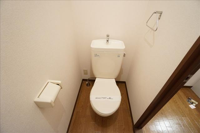 【ＡＦＬＯＡＴ　I番館のトイレ】
