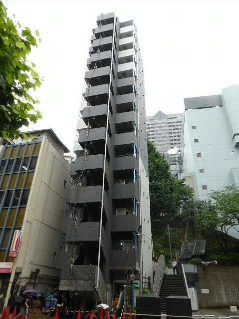 港区赤坂のマンションの建物外観