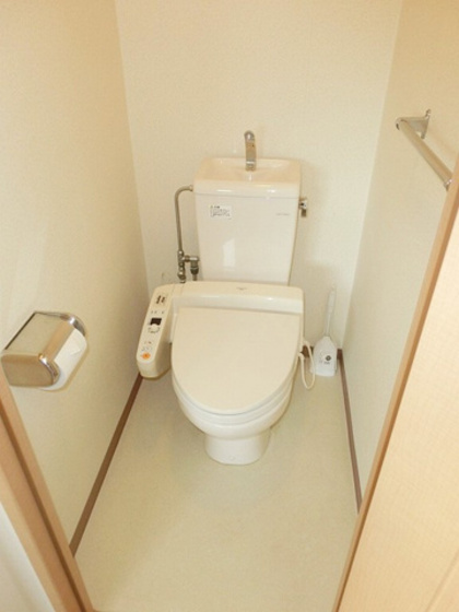 トイレ　※別部屋の写真です