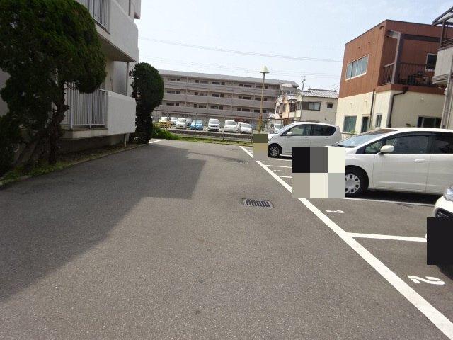 【檜笠ハイツの駐車場】