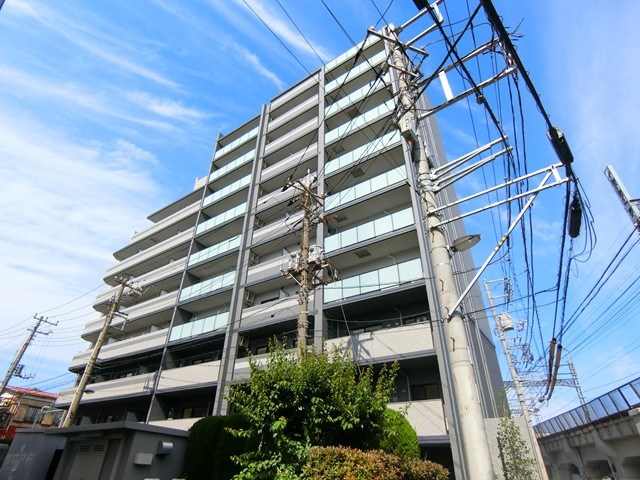 荒川区町屋のマンションの建物外観