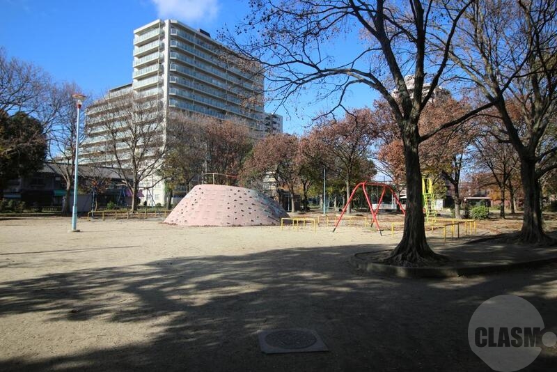 【フォレストガーデン今福鶴見IVの公園】