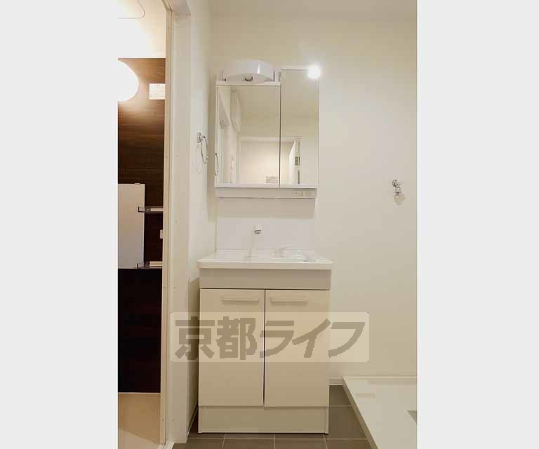 【ＴＨＥ　ＧＡＲＮＥＴ　ＳＵＩＴＥ　ＲＥＳＩＤＥＮＣＥ　清水五条ＥＡＳＴの洗面設備】