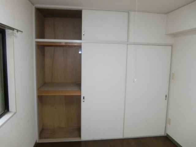 収納　※同物件別号室（イメージ）