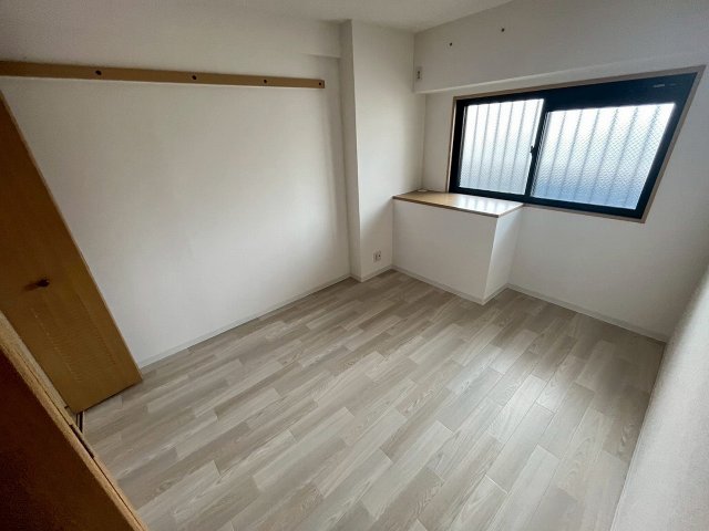 その他部屋・スペース　広くて明るい寝室