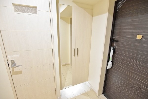 玄関　★来客者からのプライバシーを守る玄関ホール★