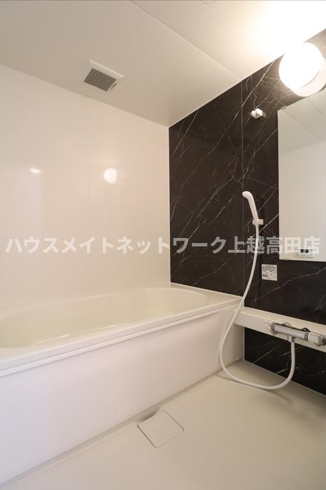 バス・シャワールーム　浴室