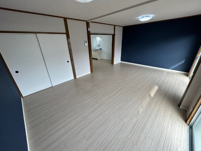 居室・リビング　※現況を優先します。