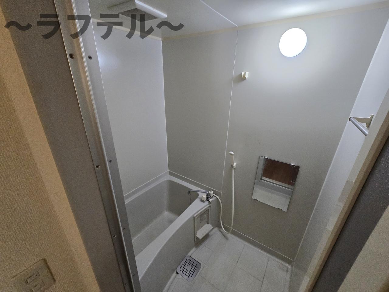 バス・シャワールーム　別部屋イメージ写真