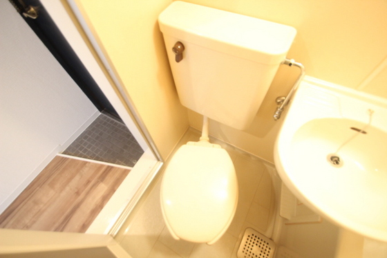 トイレ　※別部屋の写真です