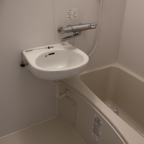 洗面設備　コンパクトで使いやすい洗面所