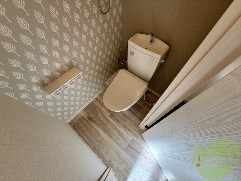 トイレ　シャワートイレになっているので快適です！