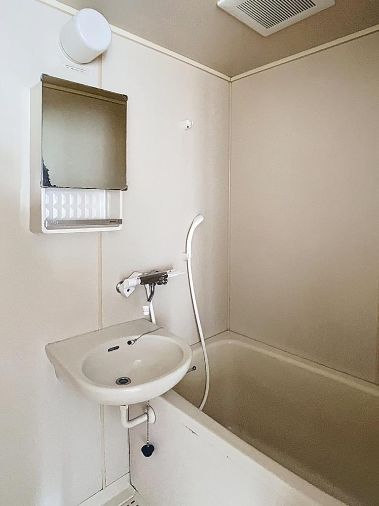 バス・シャワールーム　※他室参照