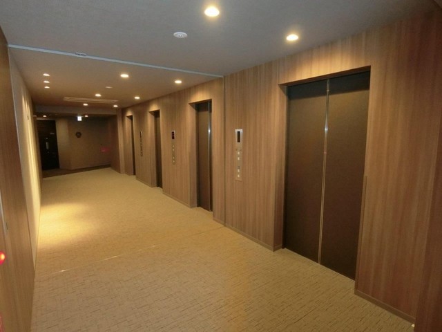 その他共有部分　【その他設備】エレベータ４基有り