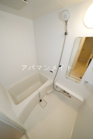 バス・シャワールーム　お風呂で日々の疲れを落としましょう