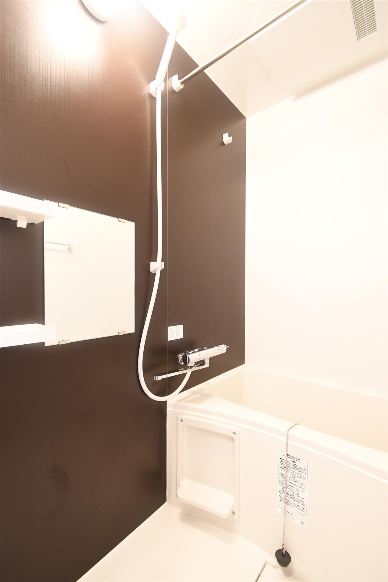 バス・シャワールーム　浴室