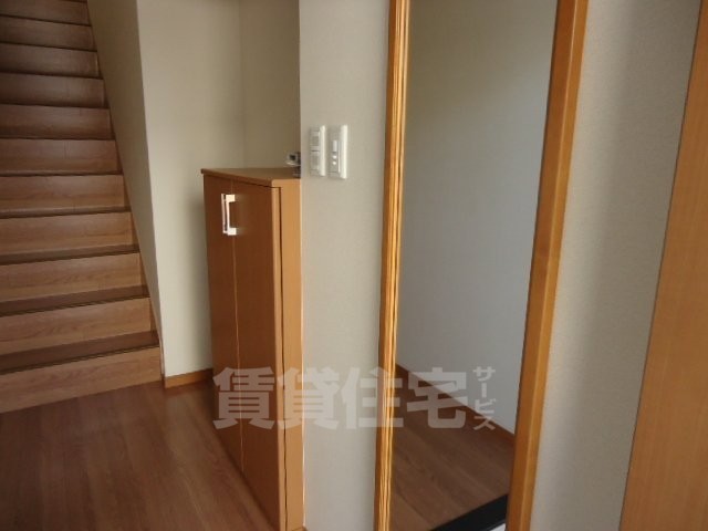 収納　シューズボックス