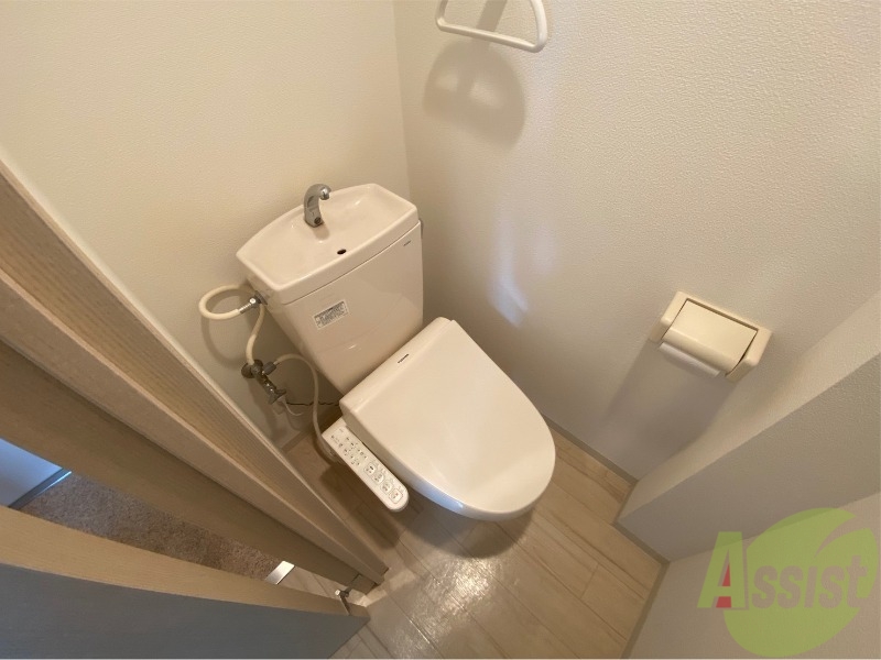 トイレ　トイレです。ウォシュレット付を探している方、おすすめです。
