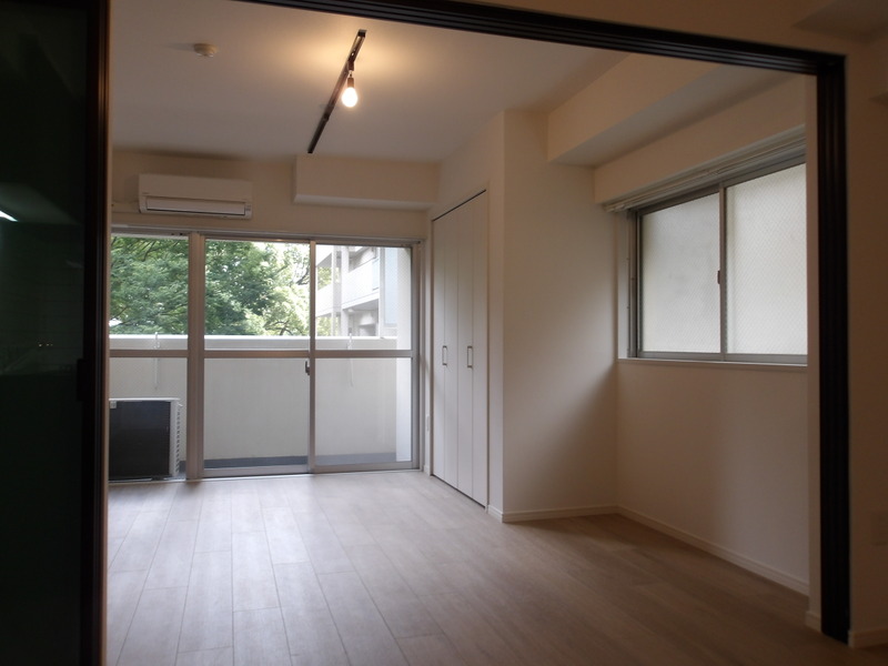 居室・リビング　居室※別部屋参考写真