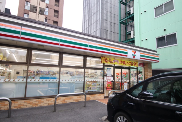 コンビニ　セブン－イレブン　名古屋新栄１瓦町店（コンビニ）まで100m
