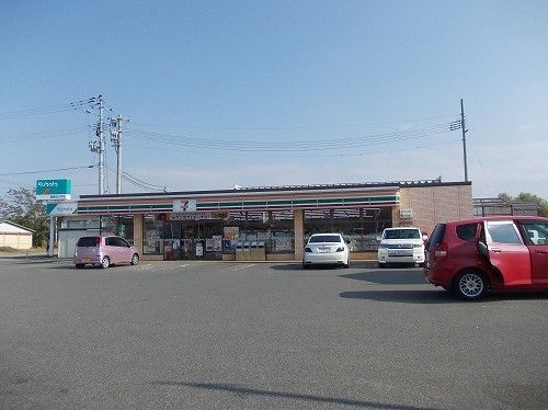 コンビニ　セブンイレブン会津高田店（コンビニ）まで550m