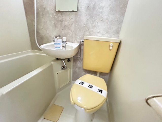 トイレ　※別部屋参考写真※