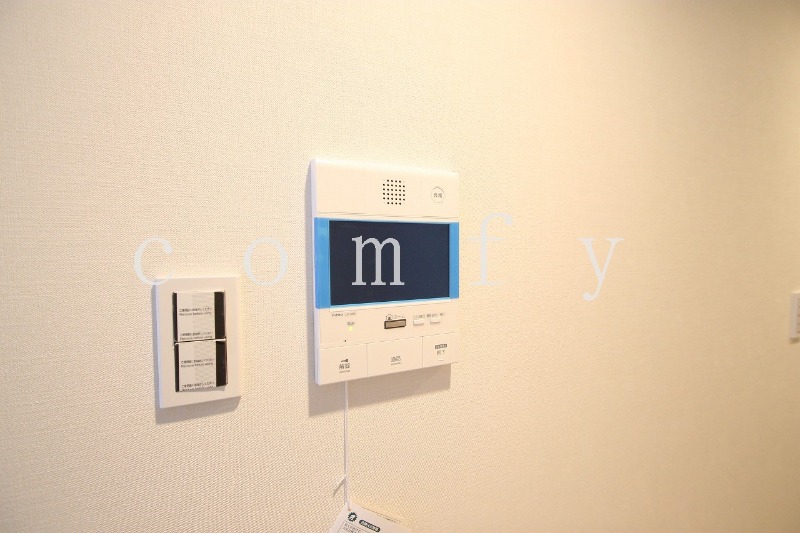 セキュリティ　モニター付きインターホン