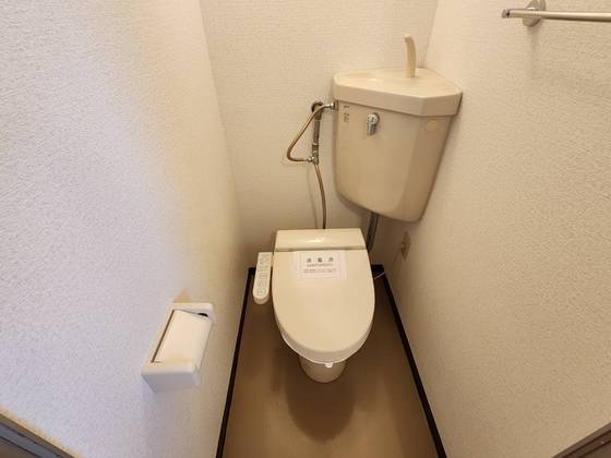 トイレ　シャワー付きトイレ