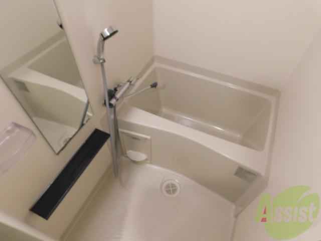 バス・シャワールーム　お湯に浸かって１日の疲れを癒やしてください