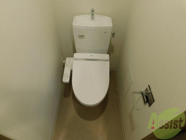 トイレ　ウォシュレットついてます