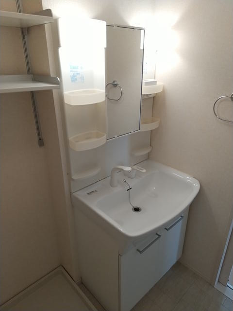 洗面設備　同仕様