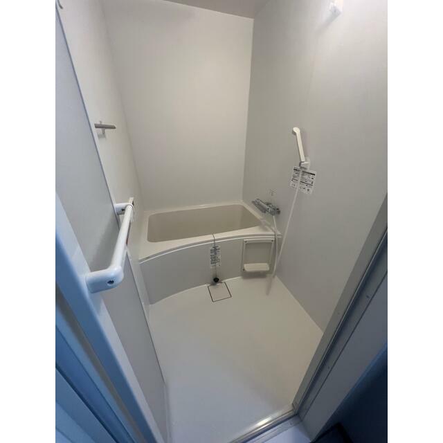 バス・シャワールーム　ユニットバス新品交換済み