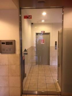 エントランス　オートロック