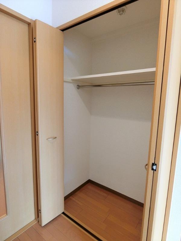 収納　シューズボックス